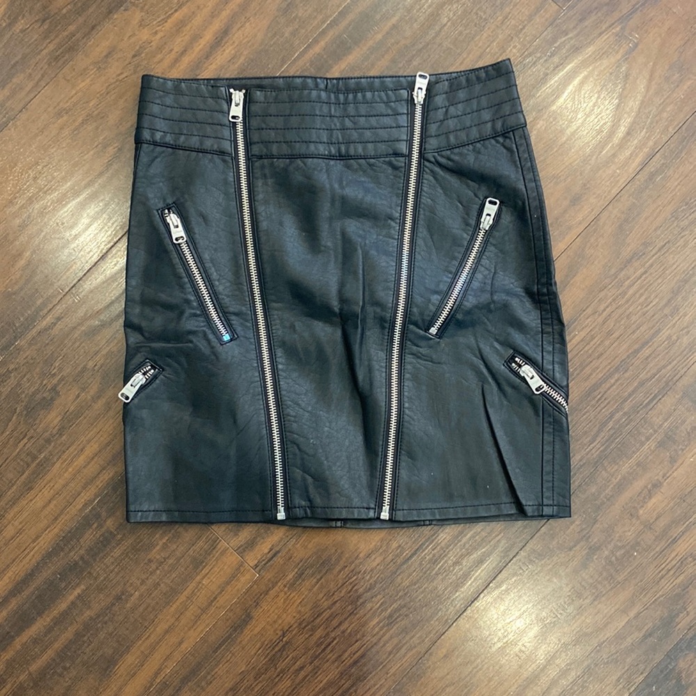 Express skirt